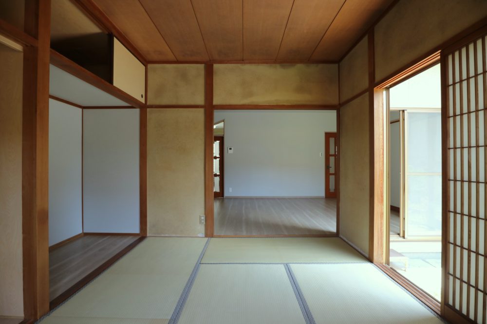 和室B6帖/押入(洋服がけ)、タンス置き場あり
