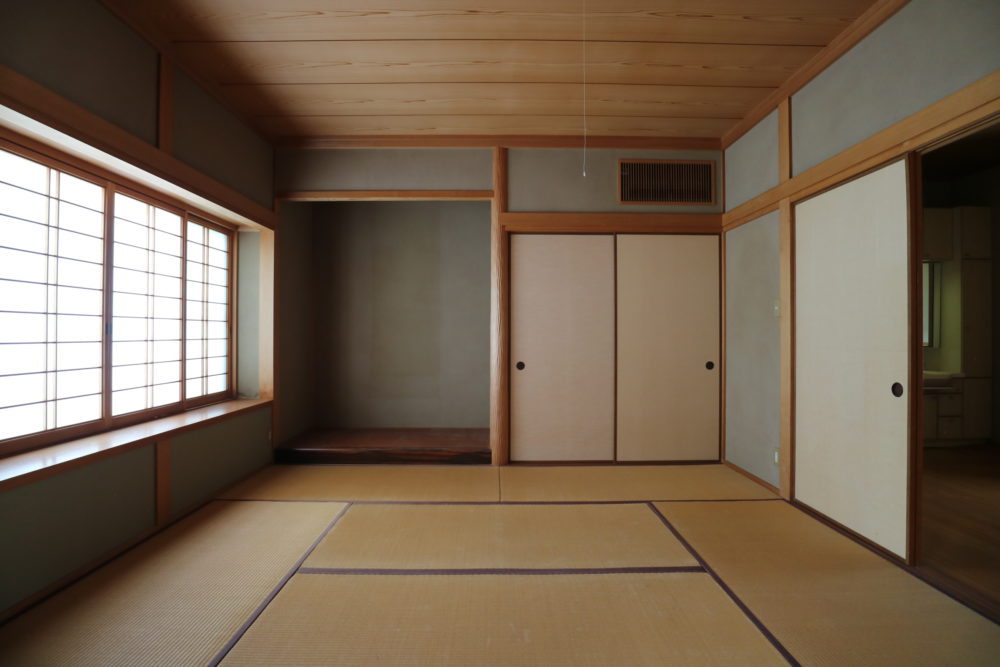 2階和室B 8帖／床の間、押入付き