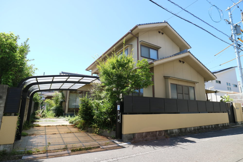 駐車場／間口2,600×奥行8,800mm